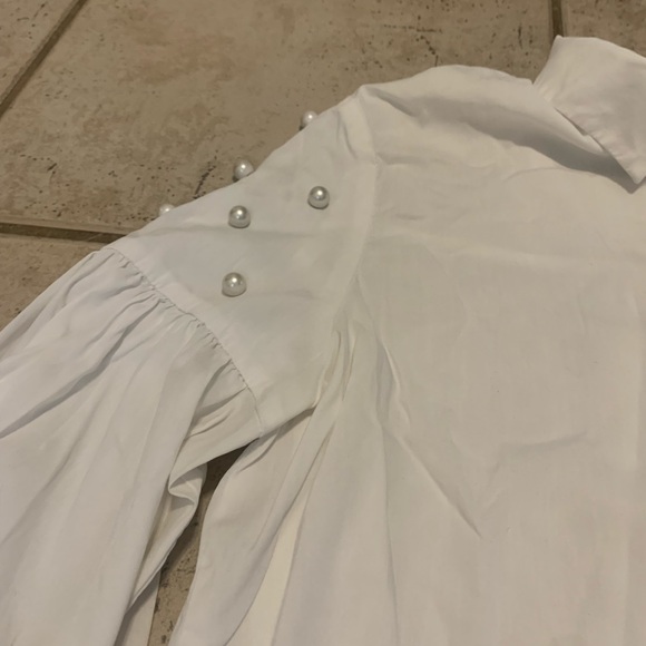 Zara Basic White Blouse with Pearl Embellishments & Tie Cuffs - Size M - Picture 9 of 13
